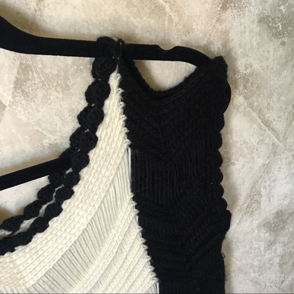 Janet Paris Black & Cream Sweater Top - Picture 2 of 5